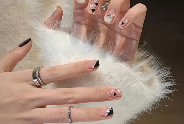 The Fashion Charm of Personalized Press-On Nails